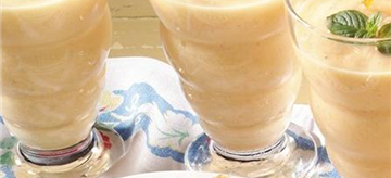 Banana Peach Smoothie