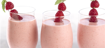 Raspberry Peach Breakfast Smoothie
