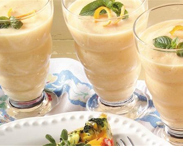Banana Peach Smoothie