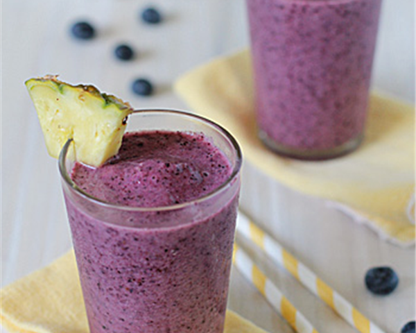 Blueberry Pineapple Smoothie