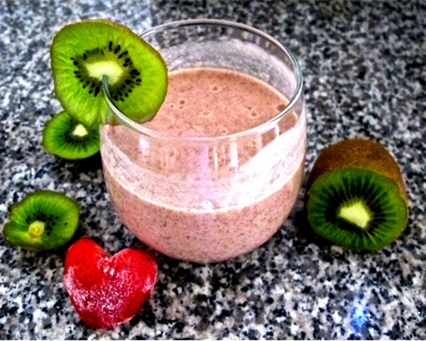 Kiwi Strawberry Smoothie