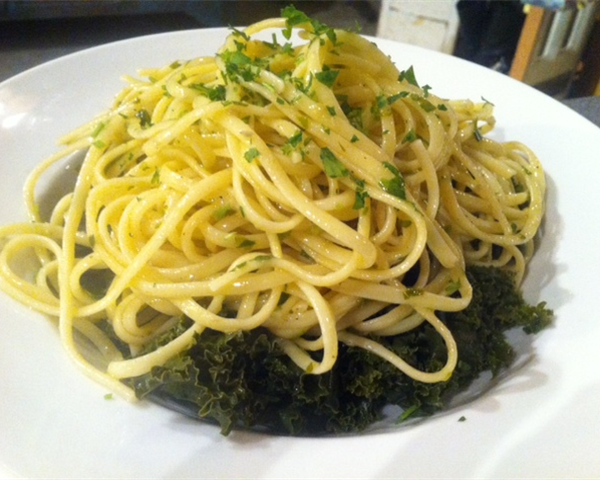 Linguini with Lemon and  Garlic