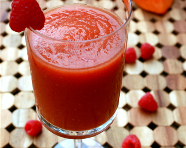 Papaya Raspberry Smoothie