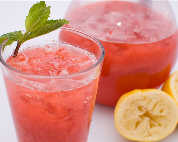 Strawberry Lemon Zing Smoothie